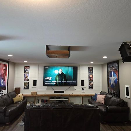 Premier Retreat With Hot Tub, Theater & Pool Table Villa Hollister Eksteriør billede