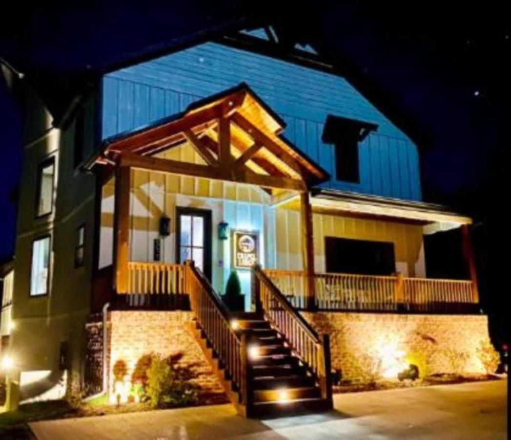 Premier Retreat With Hot Tub, Theater & Pool Table Villa Hollister Eksteriør billede